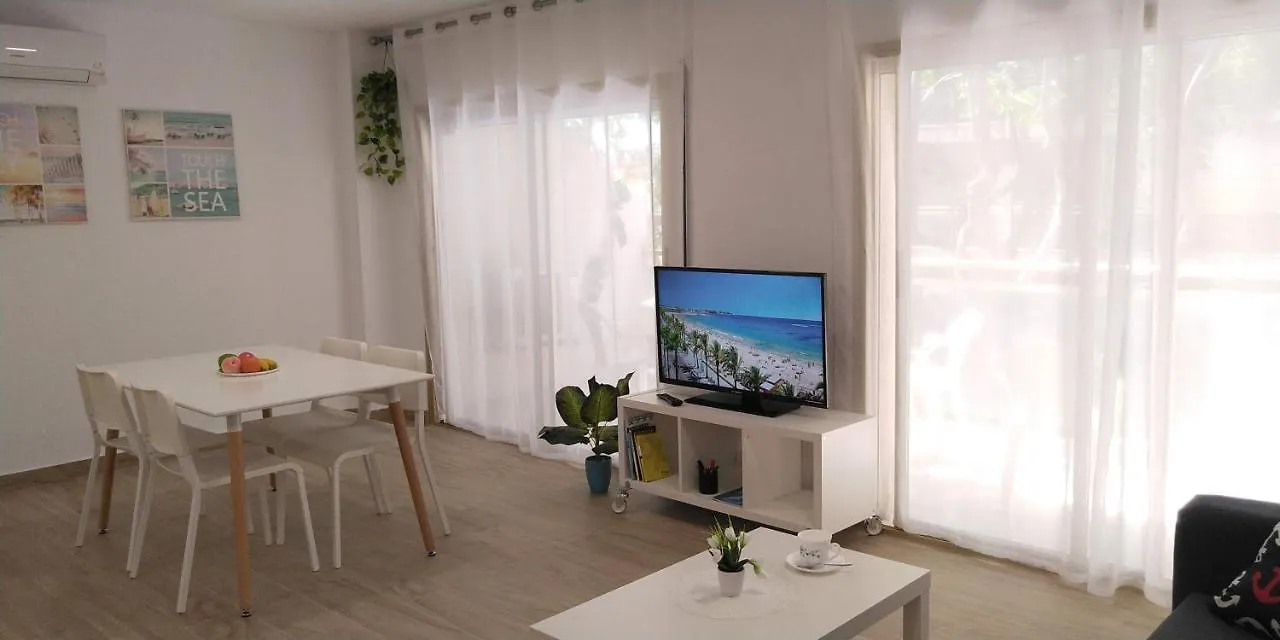 Scala Apartaments Салоу 0*,